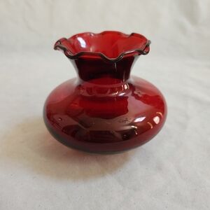 Anchor Hocking? Ruby Red Ruffled Edge Art Glass Bud Vase